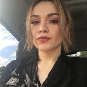 Meet your Posher, Ashton